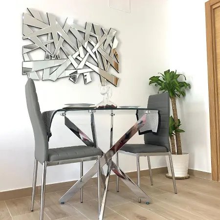 A Estrenar Preciosa Suite-centrico-con Jardin Y Porche
