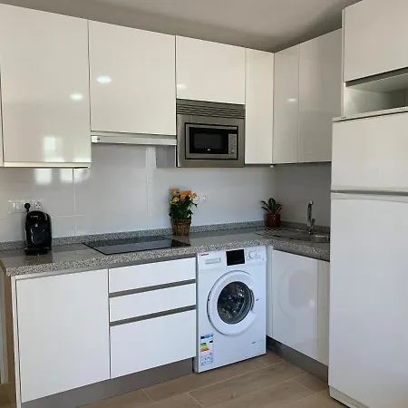 Apartment A Estrenar Preciosa Suite-centrico-con Jardin Y Porche Torremolinos